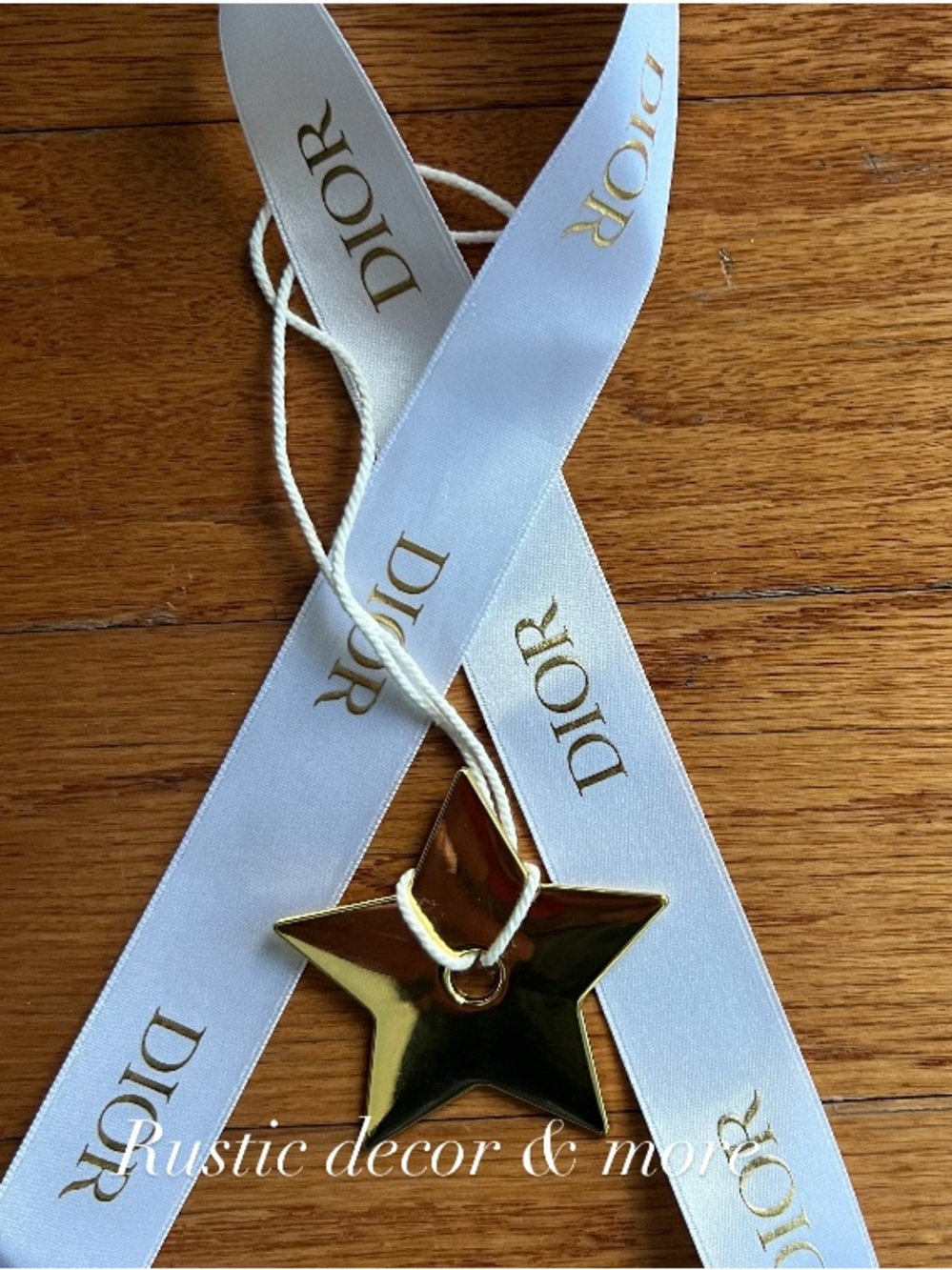 DIOR LIMITED CHRISTMAS STAR ORNAMENT 2023